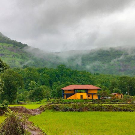 King'S Landing Villa Karjat Bagian luar foto