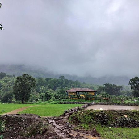 King'S Landing Villa Karjat Bagian luar foto