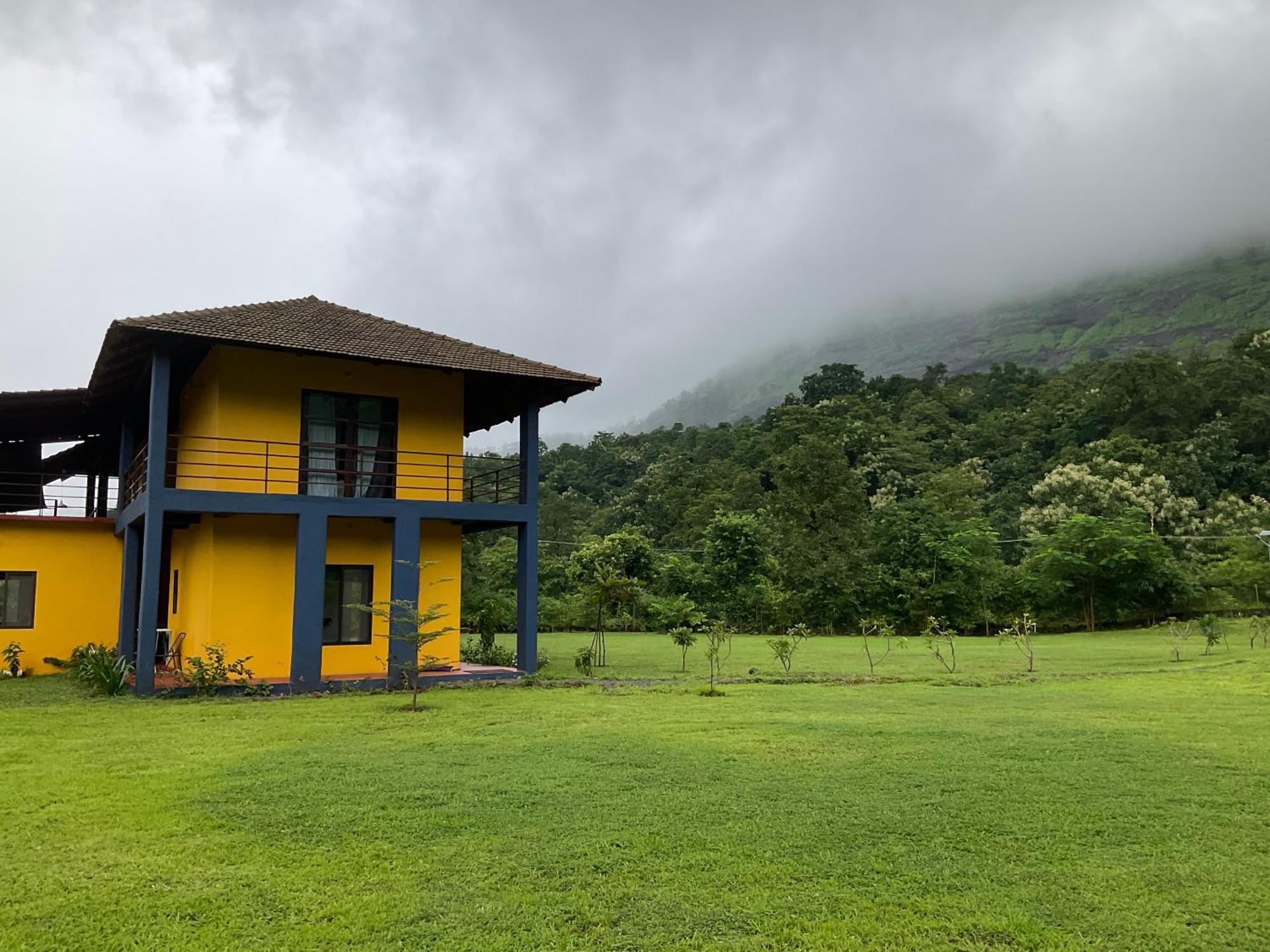 King'S Landing Villa Karjat Bagian luar foto