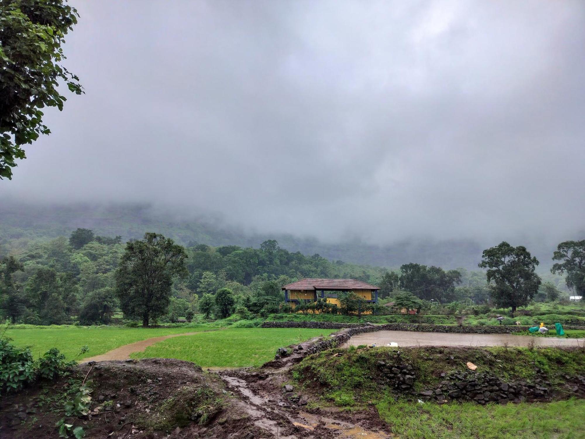 King'S Landing Villa Karjat Bagian luar foto